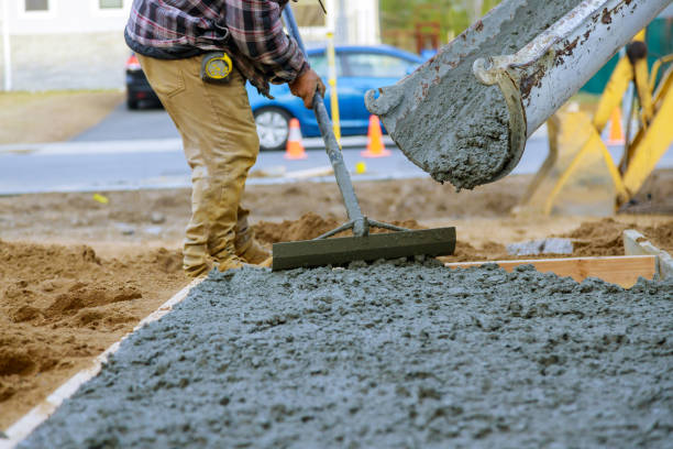 Best Custom Concrete Contractor  in Watertown Town, MA
